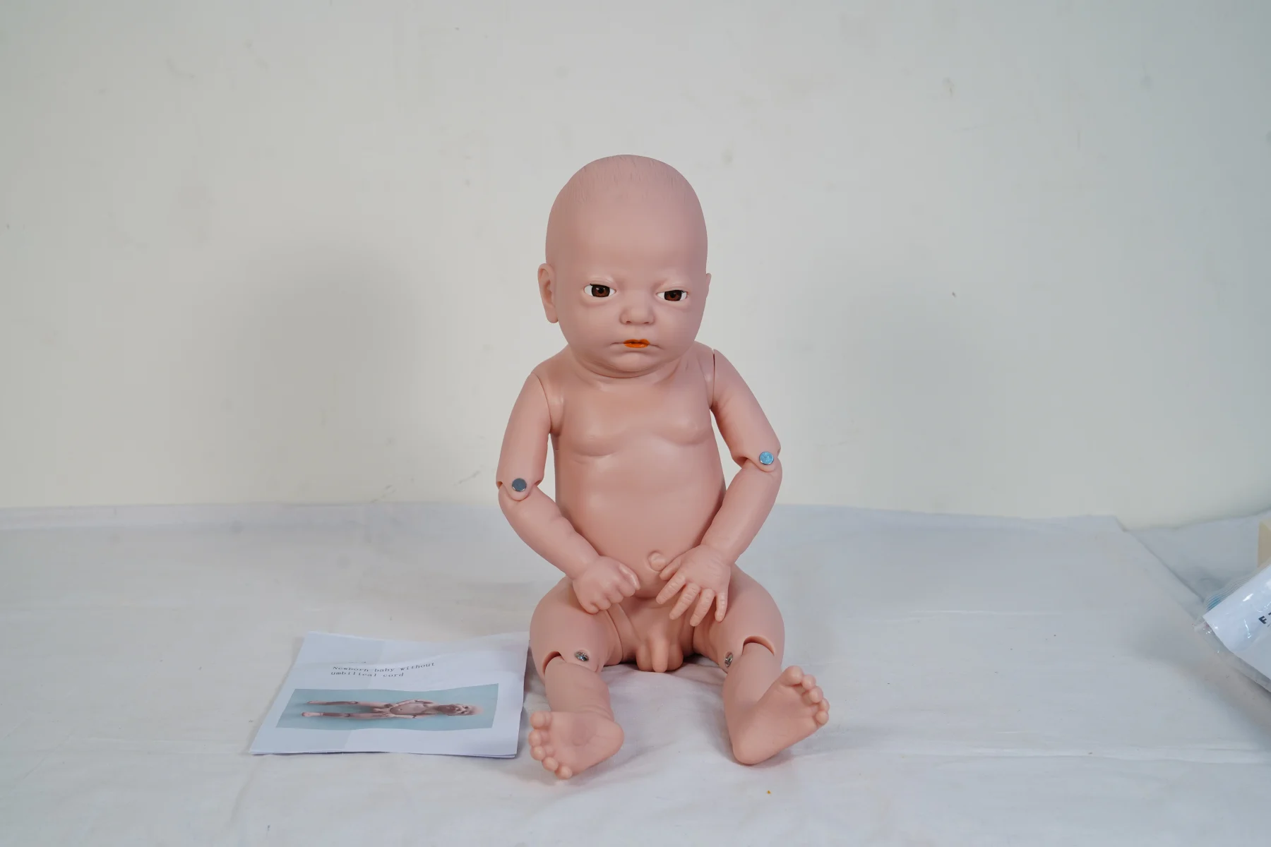 Newborn Baby Without Umbilical Cord thumbnail 2